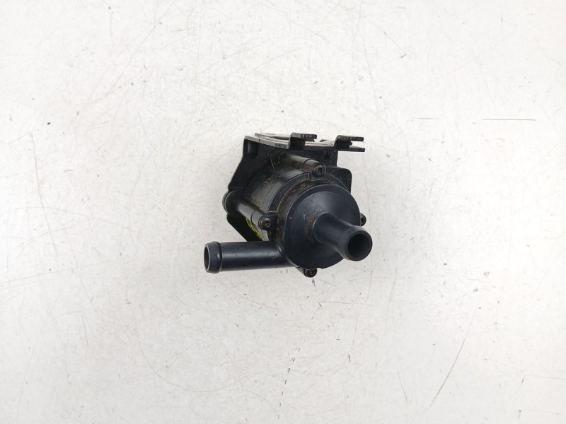Recambio de bomba agua para ford focus iii 1.0 ecoboost referencia OEM IAM CM5G8C419AA  