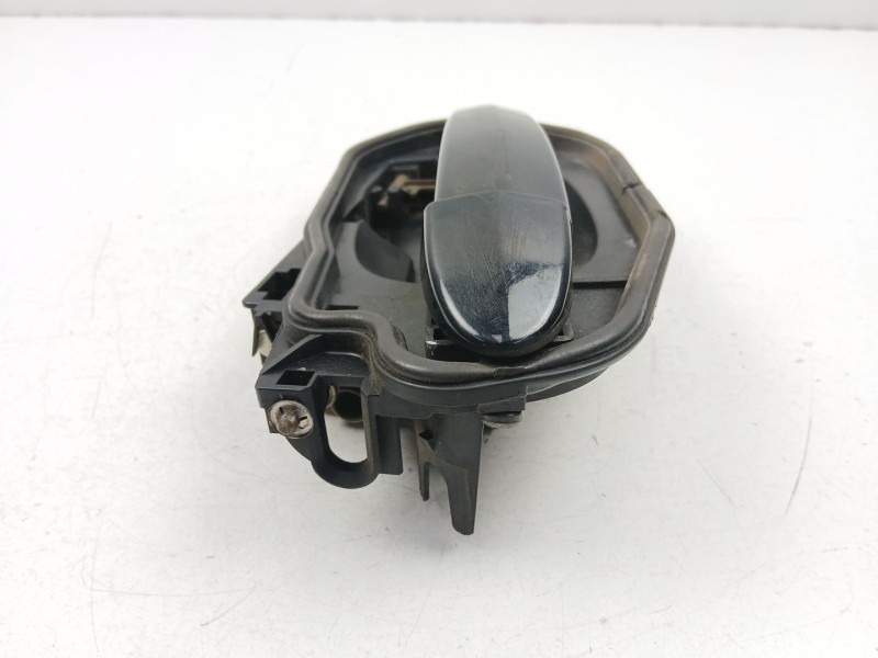 Recambio de manilla delantera derecha para bmw x3 (e83) 2.0 d referencia OEM IAM 51217034544  