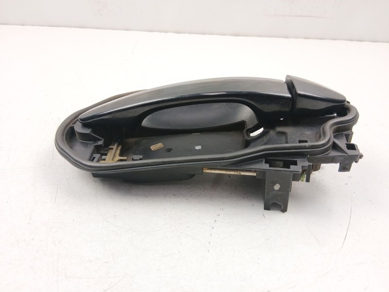 Recambio de manilla delantera derecha para bmw x3 (e83) 2.0 d referencia OEM IAM 51217034544  