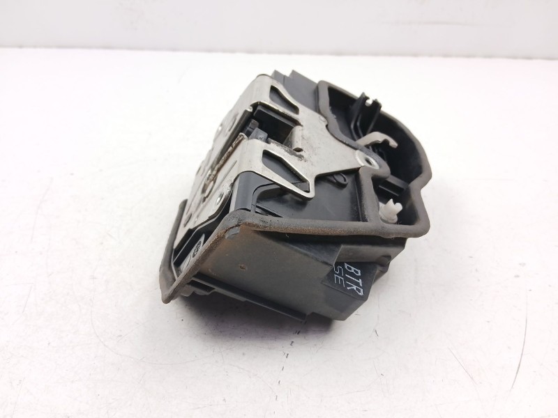 Recambio de cerradura puerta delantera derecha para bmw x3 (e83) 2.0 d referencia OEM IAM 7167074  