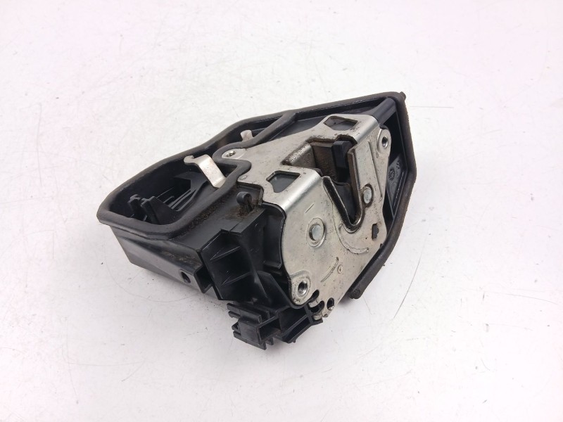 Recambio de cerradura puerta trasera derecha para bmw x3 (e83) 2.0 d referencia OEM IAM 7167076  