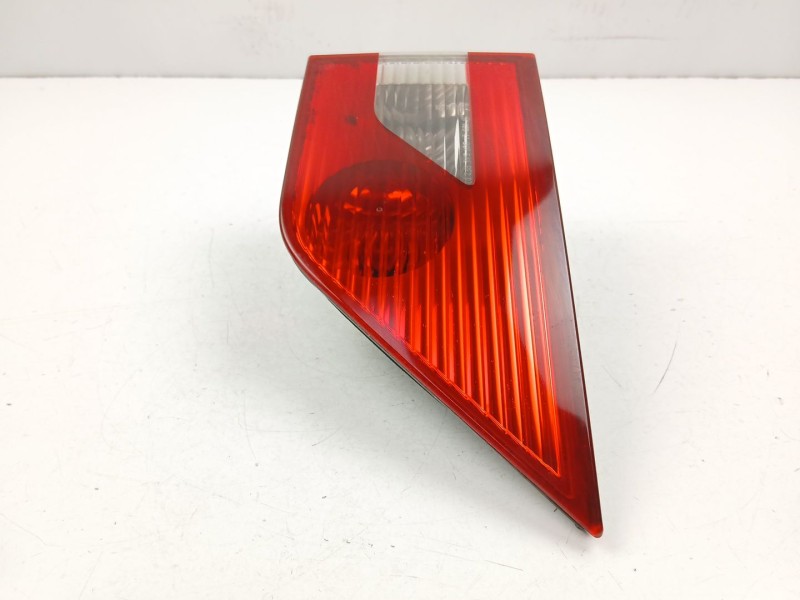 Recambio de piloto porton izquierdo para bmw x3 (e83) 2.0 d referencia OEM IAM 63213420203  