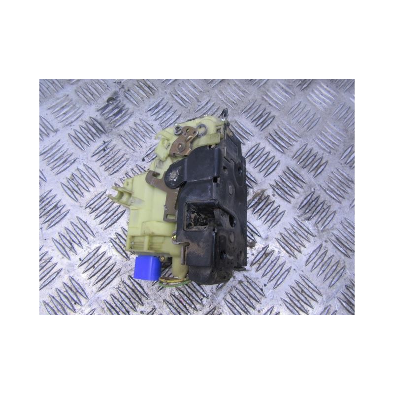 Recambio de cerradura pta. del. dch. : seat cordoba : 1.9 tdi (100,61cv) [2005] para seat cordoba 1.9 tdi referencia OEM IAM 3B1