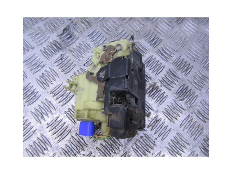 Recambio de cerradura pta. del. dch. : seat cordoba : 1.9 tdi (100,61cv) [2005] para seat cordoba 1.9 tdi referencia OEM IAM 3B1