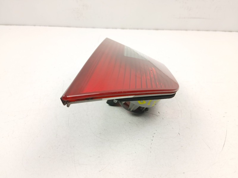 Recambio de piloto porton derecho para bmw x3 (e83) 2.0 d referencia OEM IAM 63213420205  