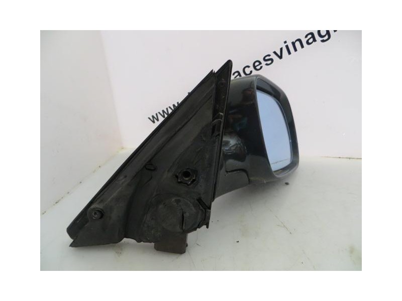 Recambio de retrovisor dcho. : audi a6 : 2.5 d/aat (115,6cv) tdi 4p [1995] para audi a6 2.5 d/aat  tdi referencia OEM IAM NEGROE
