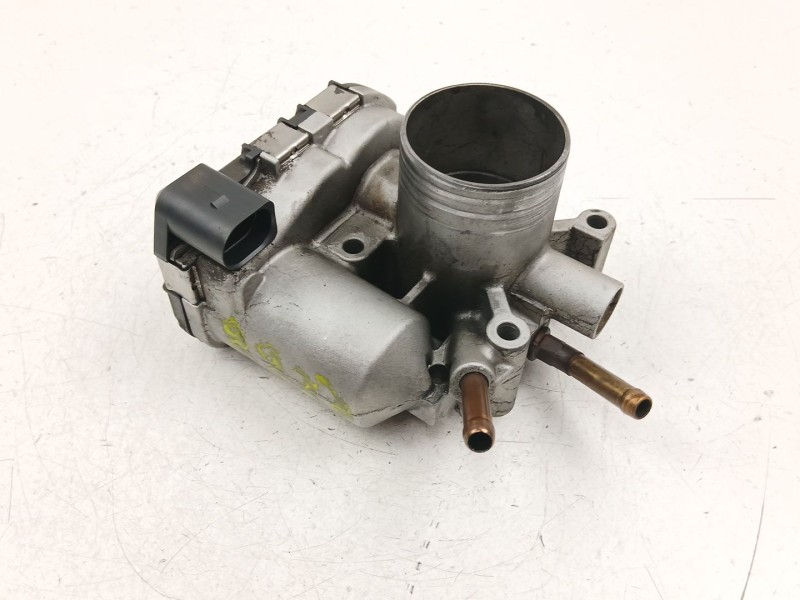 Recambio de caja mariposa para volkswagen polo (6n2) 1.4 referencia OEM IAM 030133062C  0280750095