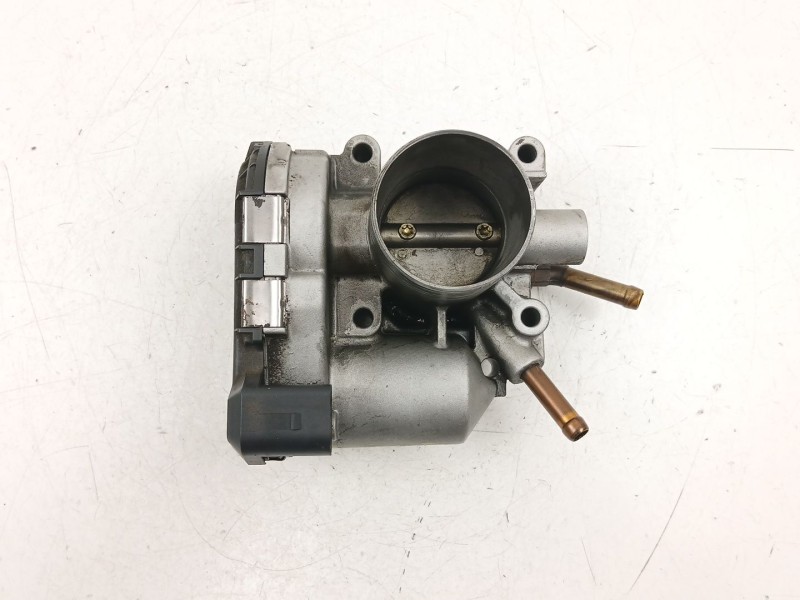 Recambio de caja mariposa para volkswagen polo (6n2) 1.4 referencia OEM IAM 030133062C  0280750095