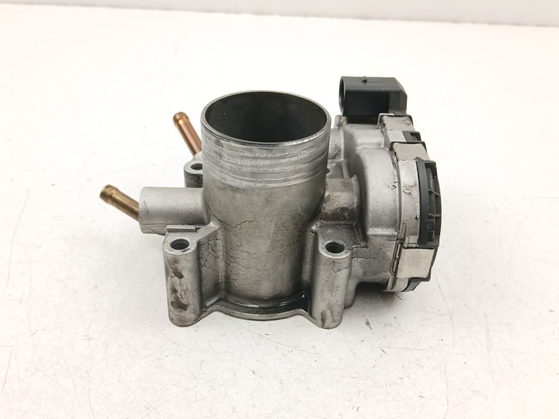 Recambio de caja mariposa para volkswagen polo (6n2) 1.4 referencia OEM IAM 030133062C  0280750095