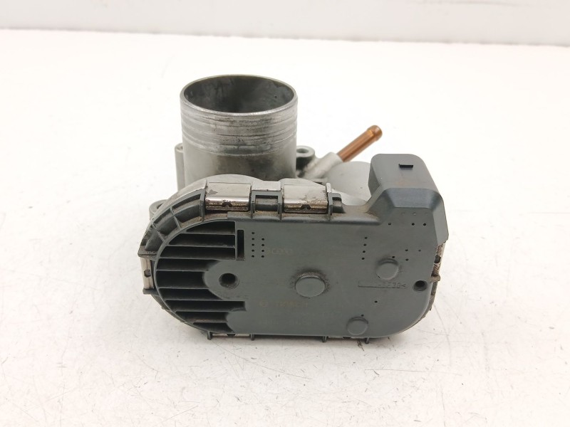 Recambio de caja mariposa para volkswagen polo (6n2) 1.4 referencia OEM IAM 030133062C  0280750095