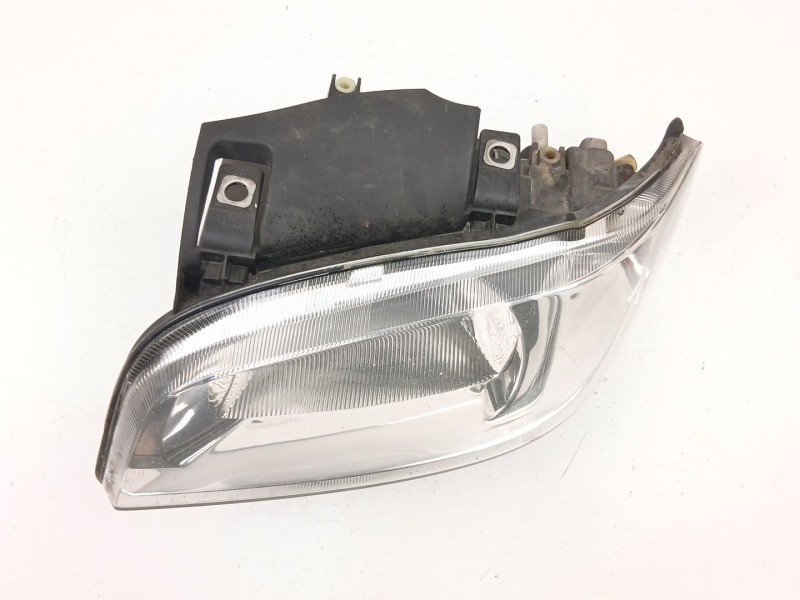 Recambio de faro izquierdo para seat ibiza ii (6k1) 1.4 i referencia OEM IAM 6K1941043A  