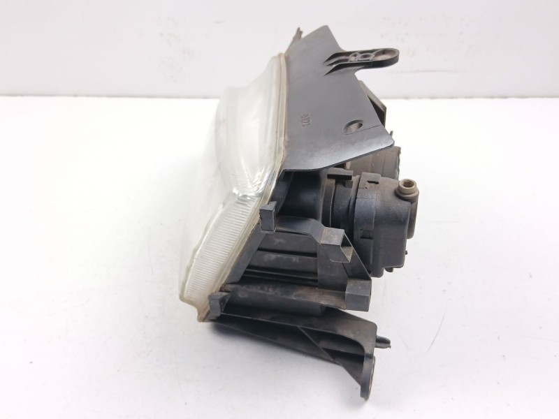 Recambio de faro izquierdo para peugeot partner caja/chasis (5_, g_) 1.9 d referencia OEM IAM 6204P8  