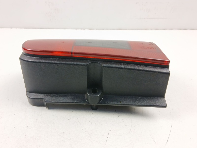 Recambio de piloto trasero derecho para peugeot partner caja/chasis (5_, g_) 1.9 d referencia OEM IAM 9621303280  