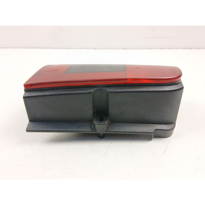 Recambio de piloto trasero izquierdo para peugeot partner caja/chasis (5_, g_) 1.9 d referencia OEM IAM 9632184980  