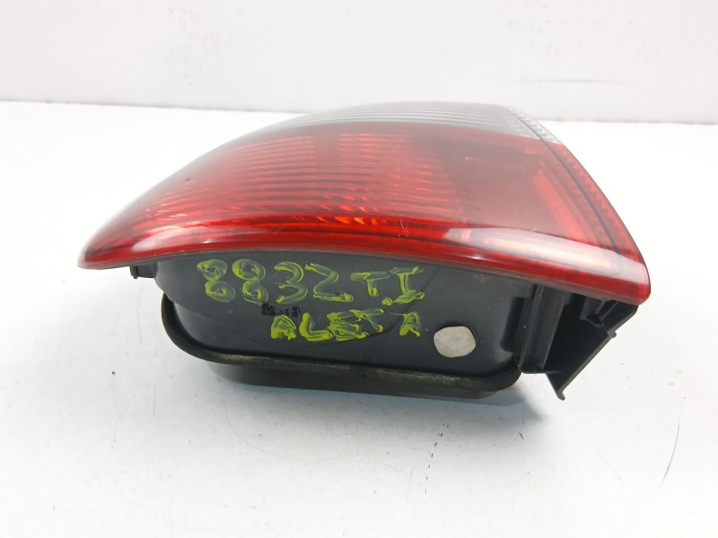 Recambio de piloto trasero izquierdo para seat toledo ii (1m2) 1.9 tdi referencia OEM IAM 1M5945095B  