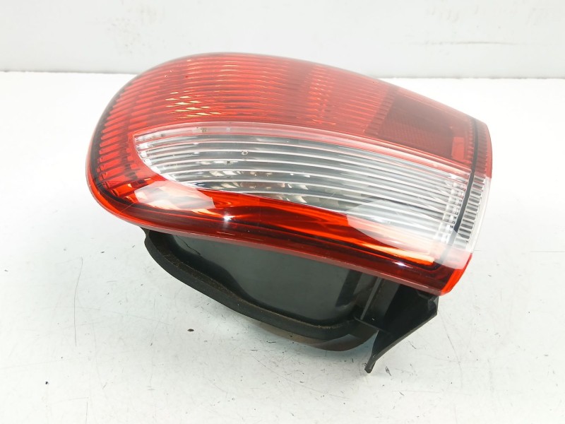 Recambio de piloto trasero derecho para seat toledo ii (1m2) 1.9 tdi referencia OEM IAM 1M5945096B  