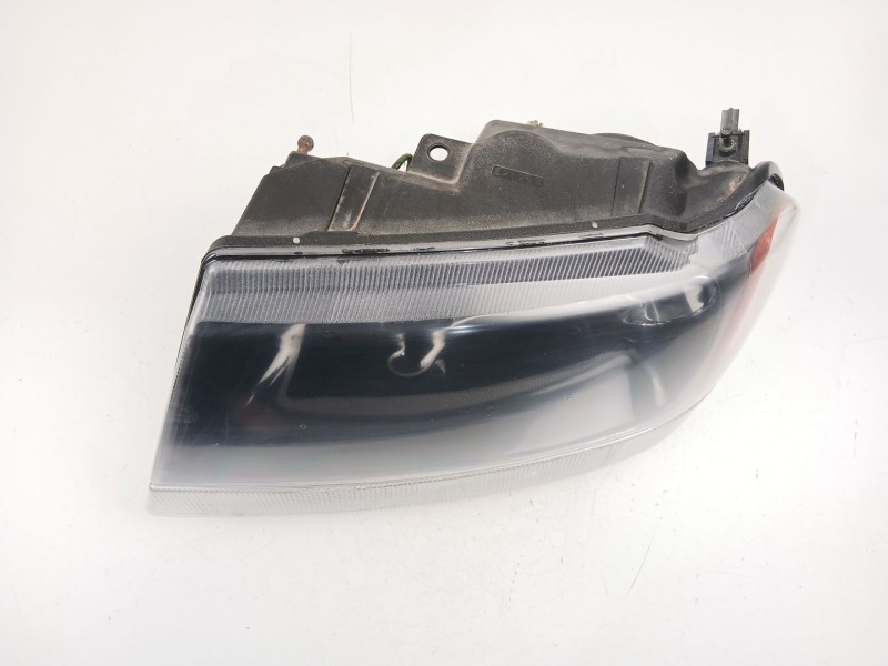 Recambio de faro izquierdo para jeep grand cherokee 3.1 td automatico referencia OEM IAM 55155145  
