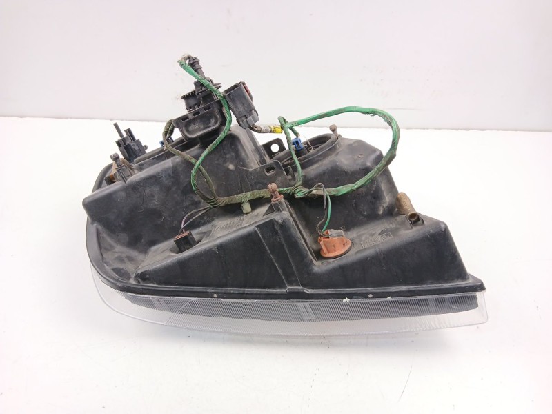 Recambio de faro izquierdo para jeep grand cherokee 3.1 td automatico referencia OEM IAM 55155145  