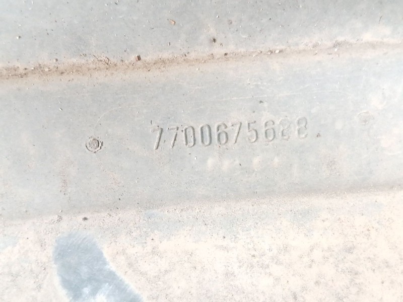 Recambio de paragolpes trasero para renault 18 (134_) 1.6 (1341) referencia OEM IAM 7700675688  