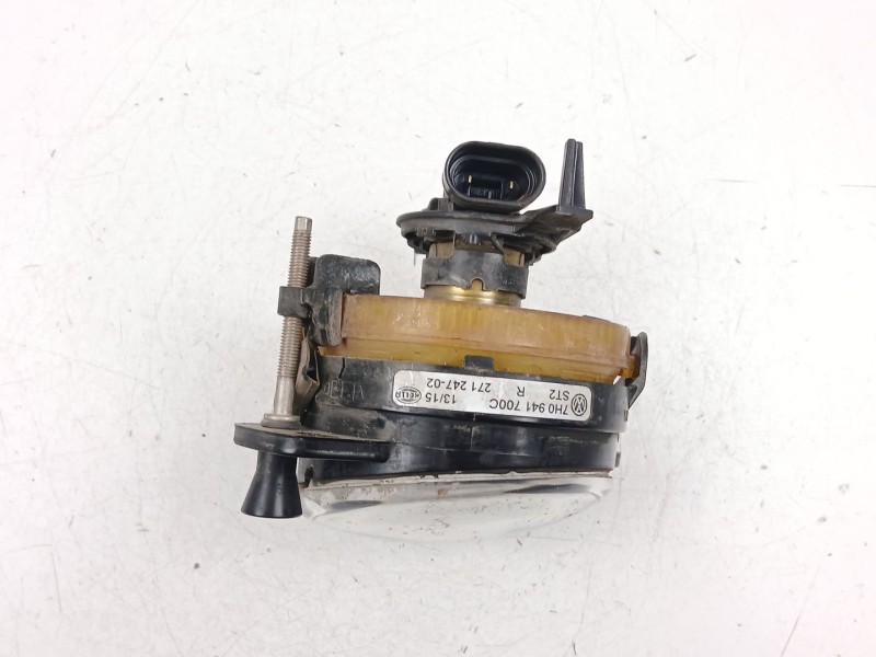 Recambio de antiniebla derecho para volkswagen crafter 30-35 autobús (2e_) 2.5 tdi referencia OEM IAM 7H0941700C  