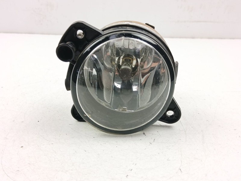 Recambio de antiniebla derecho para volkswagen crafter 30-35 autobús (2e_) 2.5 tdi referencia OEM IAM 7H0941700C  