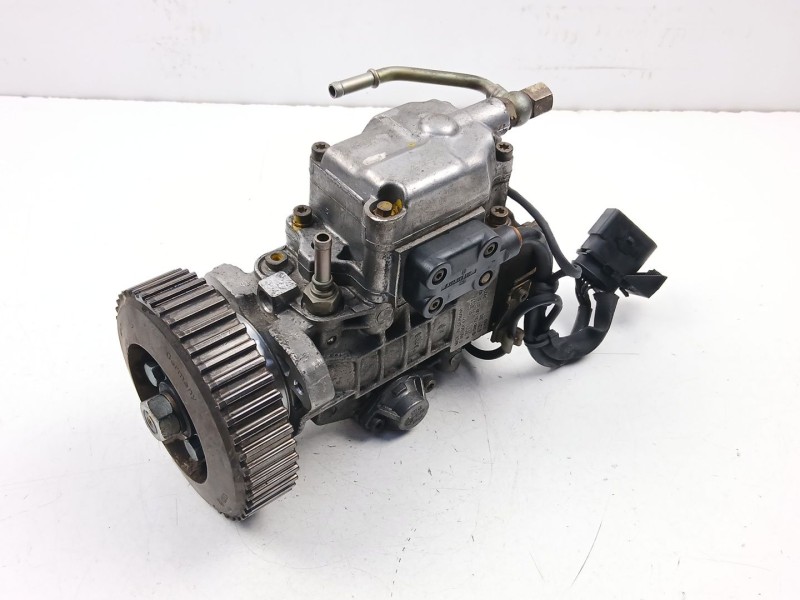 Recambio de bomba inyectora diesel para seat toledo ii (1m2) 1.9 tdi referencia OEM IAM 038130107D  0460404977