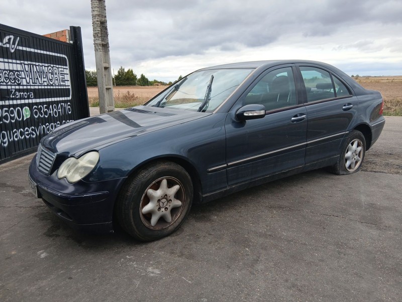 mercedes-benz clase c (w203) del año 2002