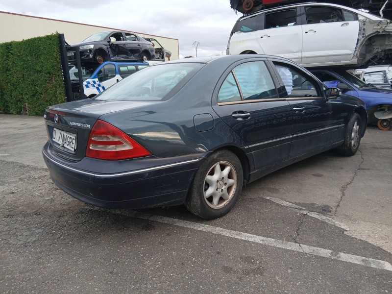 mercedes-benz clase c (w203) del año 2002