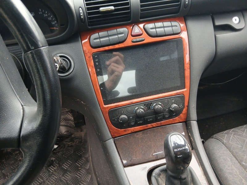 mercedes-benz clase c (w203) del año 2002