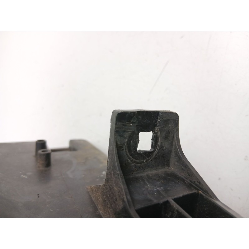 Recambio de faro izquierdo para volkswagen crafter 30-35 autobús (2e_) 2.5 tdi referencia OEM IAM 2E1941015  1ER24701701