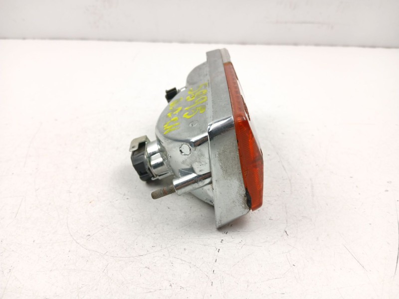 Recambio de piloto delantero derecho para lada niva 1.6 g referencia OEM IAM 21033712070  