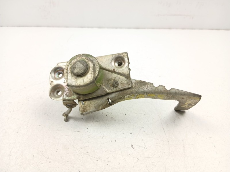 Recambio de cerradura puerta delantera derecha para lada niva 1.6 g referencia OEM IAM 4623763  