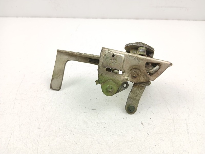 Recambio de cerradura puerta delantera derecha para lada niva 1.6 g referencia OEM IAM 4623763  