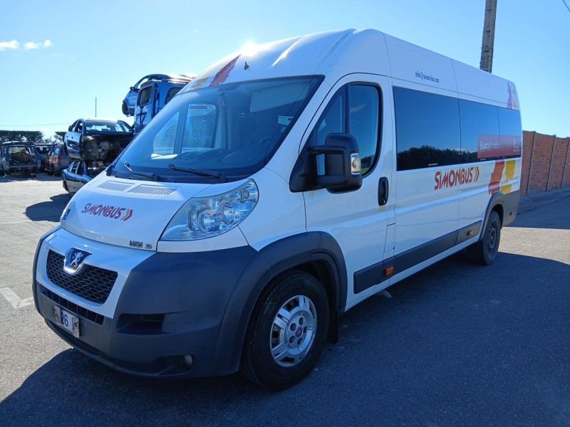 peugeot boxer autobús del año 2011