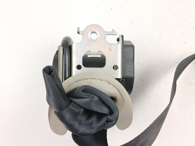 Recambio de cinturon seguridad delantero derecho para renault laguna grandtour iii dynamique referencia OEM IAM 868840031R  