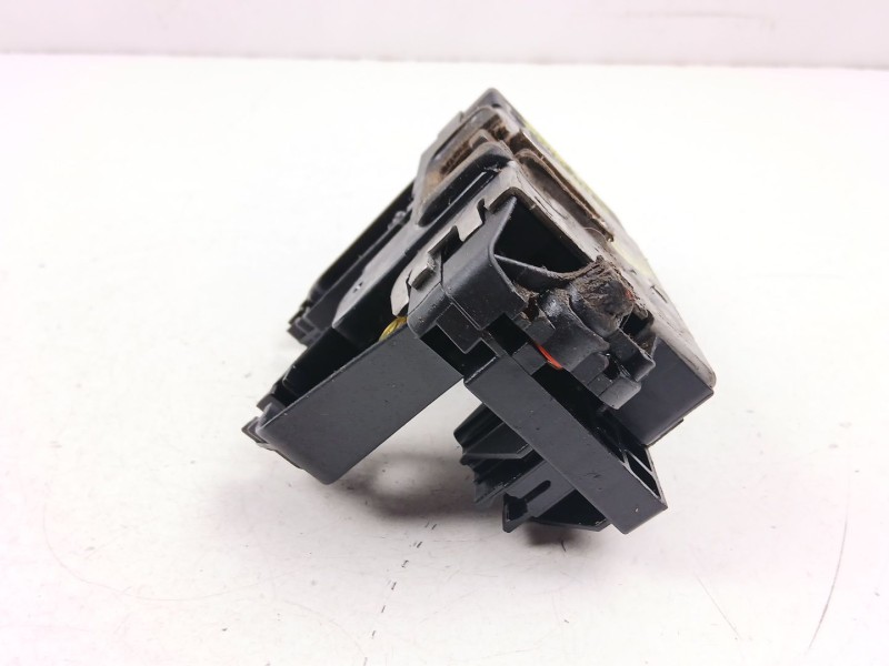 Recambio de cerradura puerta trasera derecha para opel combo furgoneta/monovolumen 1.7 dti 16v referencia OEM IAM 9186698  