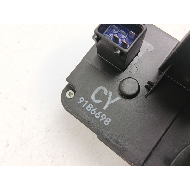 Recambio de cerradura puerta trasera derecha para opel combo furgoneta/monovolumen 1.7 dti 16v referencia OEM IAM 9186698  