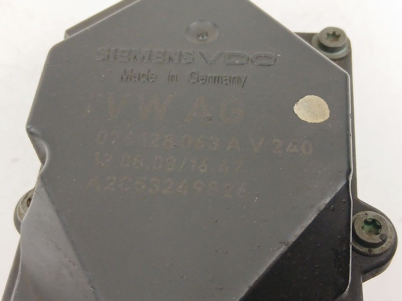 Recambio de caja mariposa para volkswagen crafter 30-35 autobús (2e_) 2.5 tdi referencia OEM IAM 076128063A  