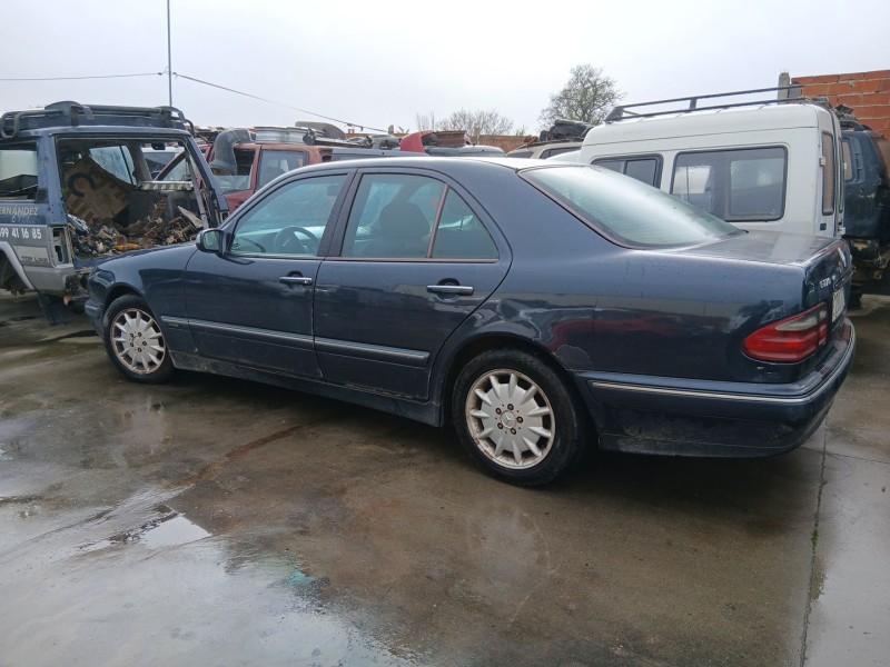 mercedes-benz clase e (w210) del año 1999