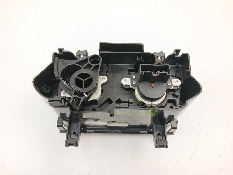 Recambio de mandos calefaccion aire para peugeot boxer autobús 3.0 hdi 145 referencia OEM IAM 1684875780  