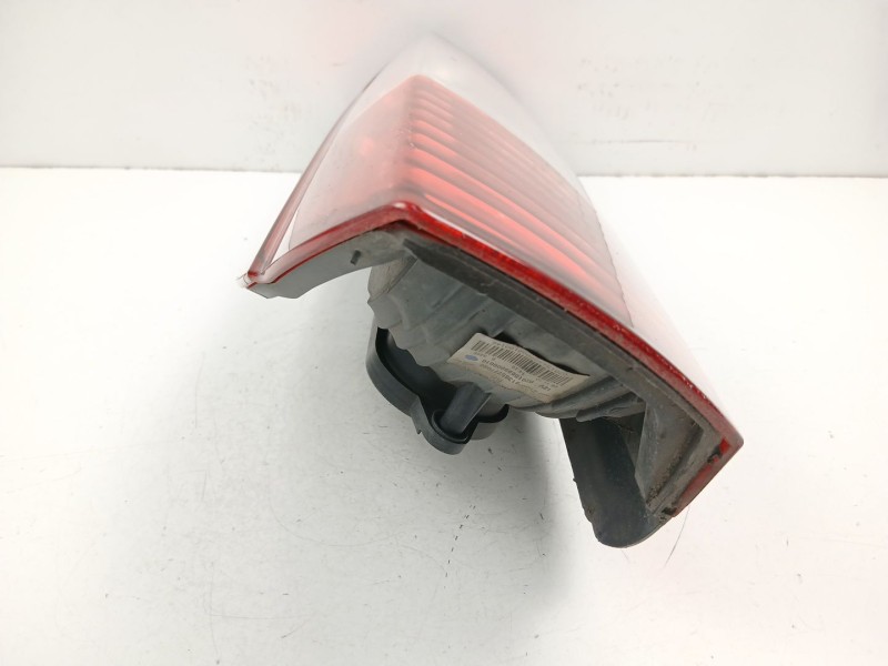 Recambio de piloto trasero derecho para peugeot boxer autobús 3.0 hdi 145 referencia OEM IAM 1365777080  