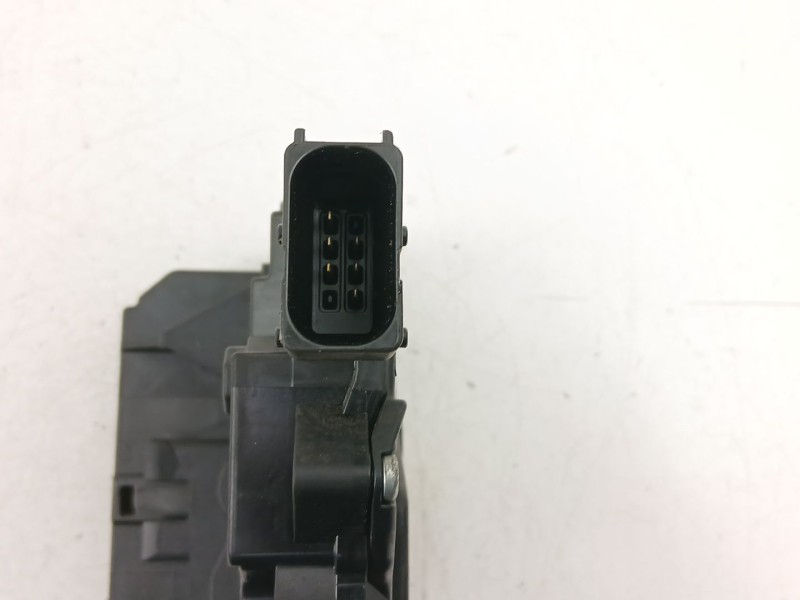 Recambio de cerradura puerta trasera derecha para peugeot boxer autobús 3.0 hdi 145 referencia OEM IAM 1361341080  