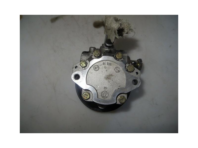 Recambio de bomba dirección : audi a3 : 1.9 td /ahf (110,16cv) 3p [1997] para audi a3 1.9 td /ahf referencia OEM IAM 038145157  