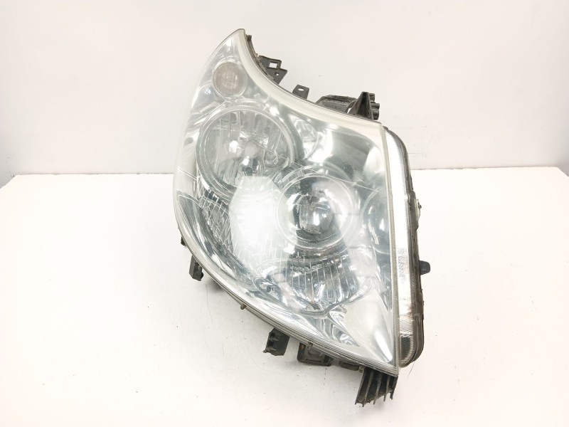 Recambio de faro derecho para peugeot boxer autobús 3.0 hdi 145 referencia OEM IAM 1366101080  