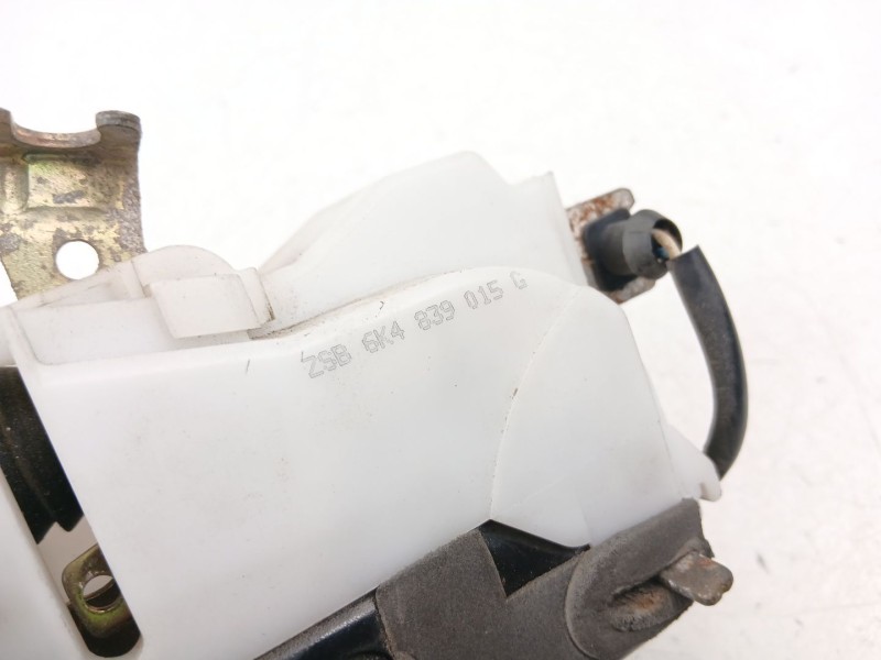 Recambio de cerradura puerta trasera izquierda para seat ibiza ii (6k1) 1.4 16v referencia OEM IAM 6K4839015G  