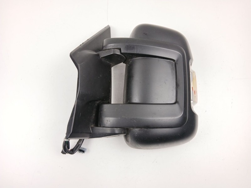 Recambio de retrovisor izquierdo para peugeot boxer autobús 3.0 hdi 145 referencia OEM IAM 815460  