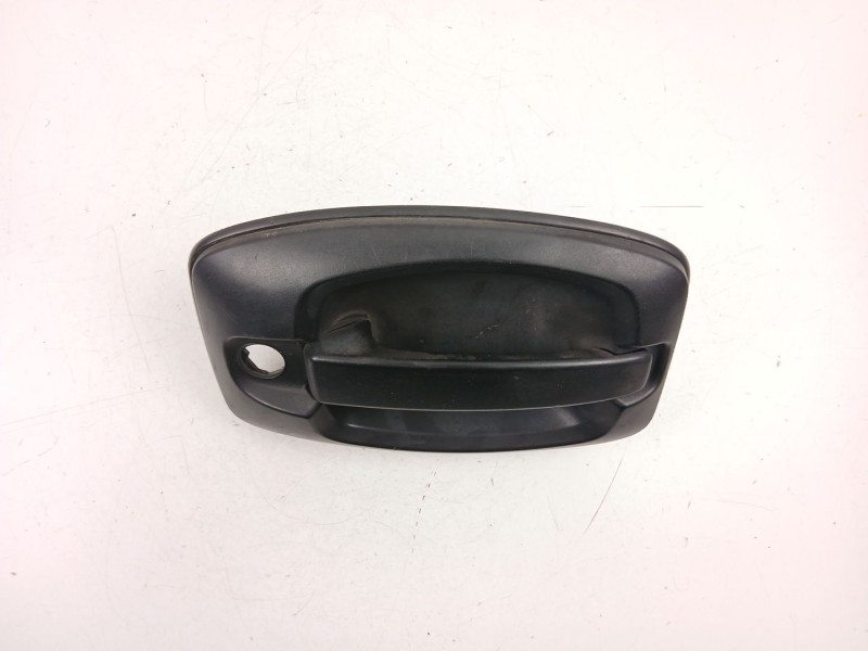 Recambio de manilla delantera izquierda para peugeot boxer autobús 3.0 hdi 145 referencia OEM IAM 9101CY  