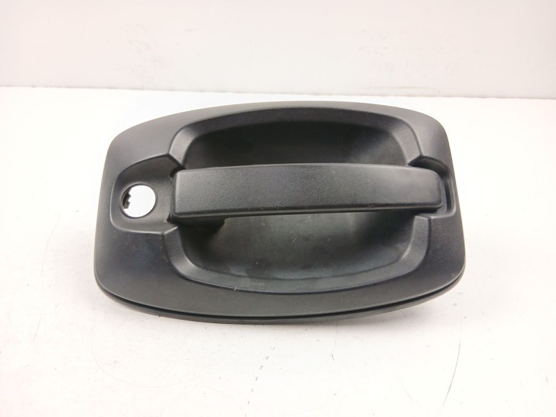 Recambio de manilla delantera izquierda para peugeot boxer autobús 3.0 hdi 145 referencia OEM IAM 9101CY  