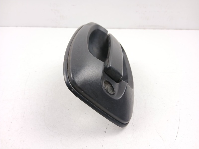 Recambio de manilla delantera izquierda para peugeot boxer autobús 3.0 hdi 145 referencia OEM IAM 9101CY  