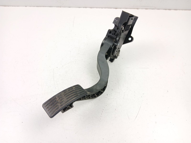 Recambio de potenciometro aceleracion para peugeot boxer autobús 3.0 hdi 145 referencia OEM IAM 1349820080  